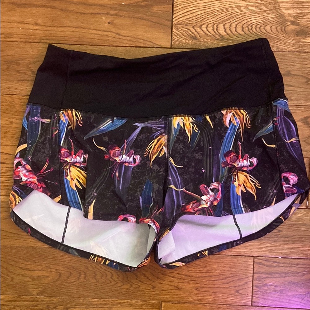 Floral Lululemon Women's Short Shorts